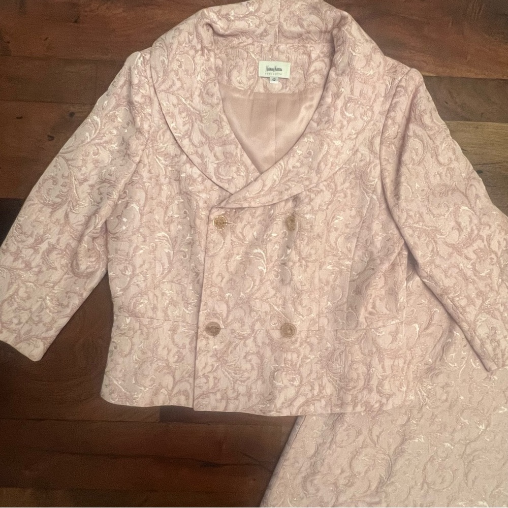 Neiman Marcus Blush Pink Brocade Double-Breasted Jacket and Skirt Set - Picture 1 of 8